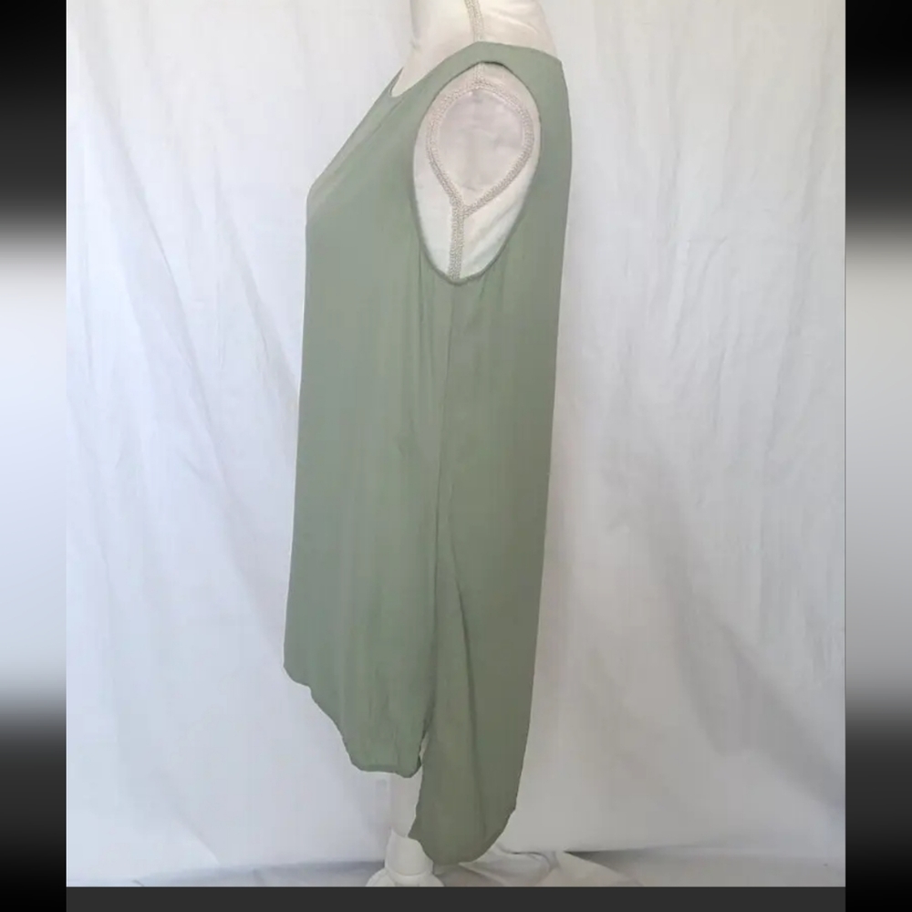 Like New Eileen Fisher *Light Green* 100% Silk Georgette Bateau Neck Tank XS TP - Picture 5 of 6